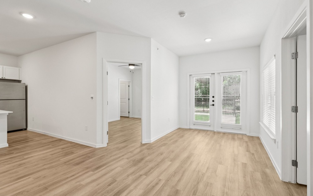 B2G - 2 bedroom floorplan layout with 2 bathrooms and 1131 square feet (Dining
)
