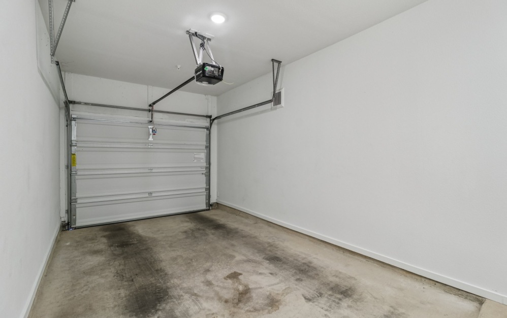 B3G - 2 bedroom floorplan layout with 2 bathrooms and 1145 square feet (Garage)