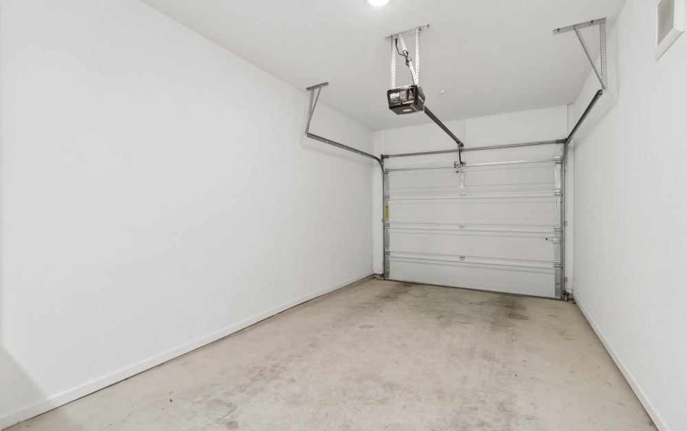 B2G - 2 bedroom floorplan layout with 2 bathrooms and 1131 square feet (Garage)