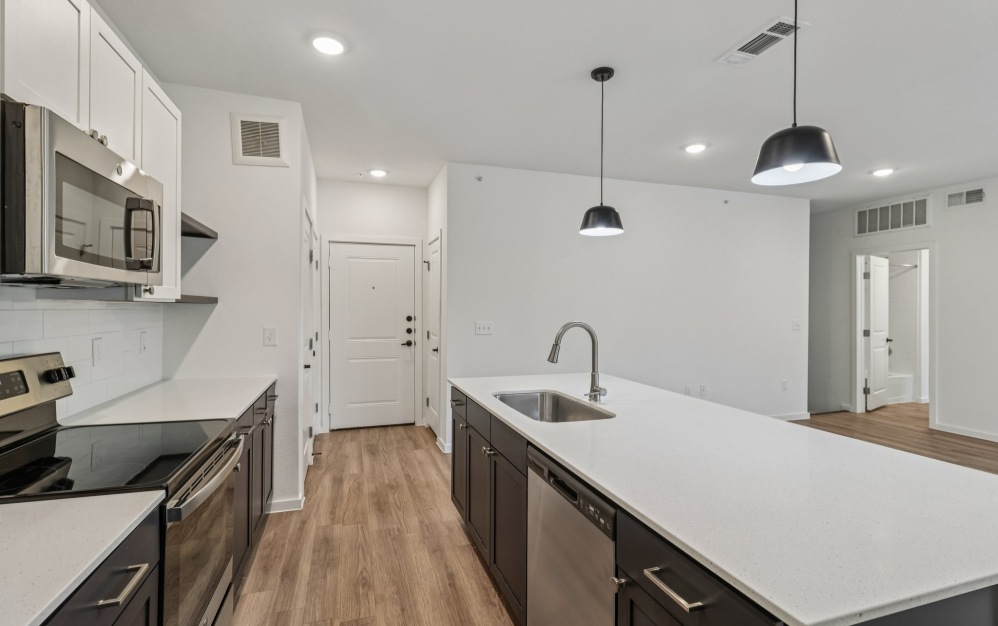 B3G - 2 bedroom floorplan layout with 2 bathrooms and 1145 square feet (Kitchen
)