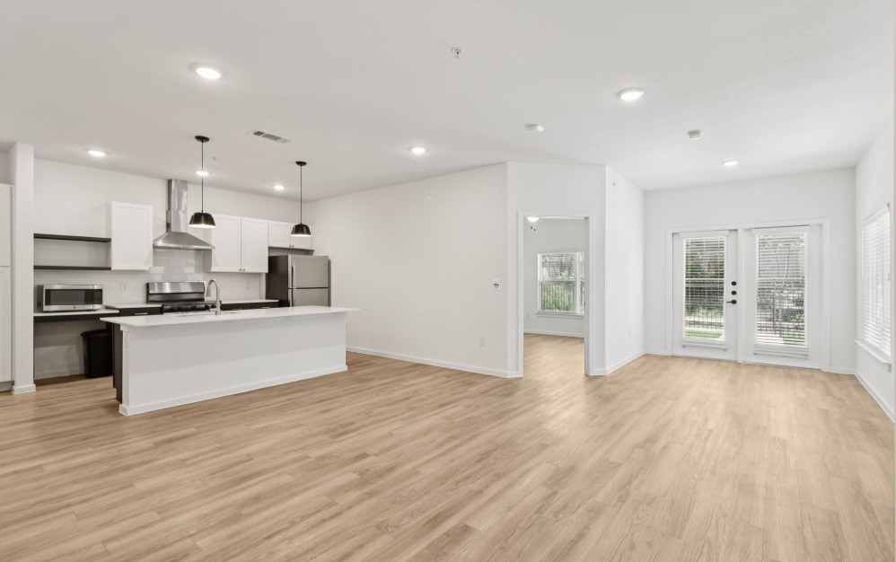 B2G - 2 bedroom floorplan layout with 2 bathrooms and 1131 square feet (Entrance
)